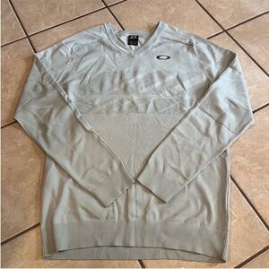 Men’s OAKLEY long sleeve tailored fit shirt . Large . New .